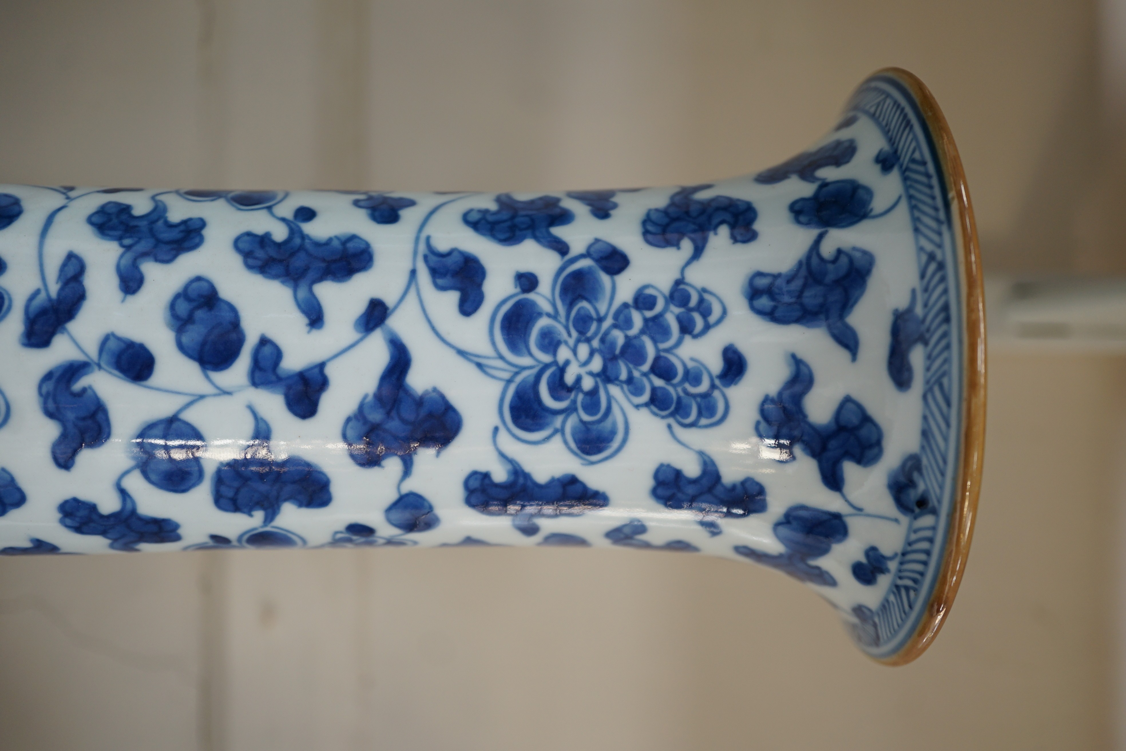 A Chinese blue and white sleeve vase, Kangxi period, 25cm high